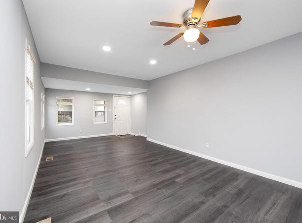 8 S BURNT MILL ROAD, VOORHEES, NJ 08043