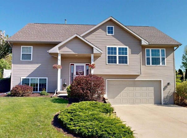 184 Badger Ln, Milton, WI 53563