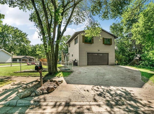 300 7th Avenue S, Cold Spring, MN 56320