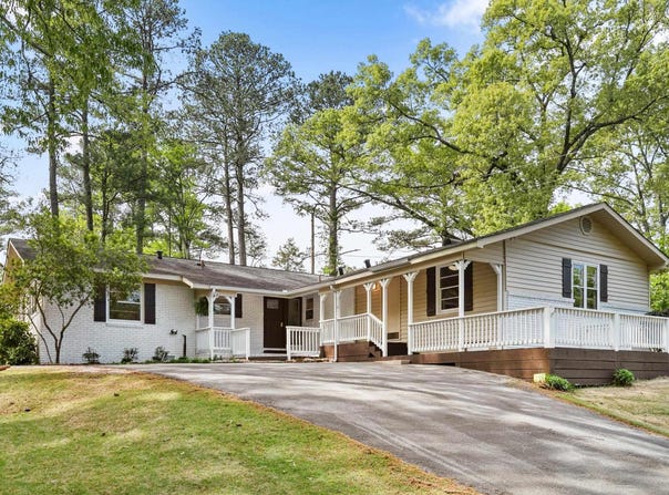 3120 WHISPERING PINES CIRCLE, HOOVER, AL 35226