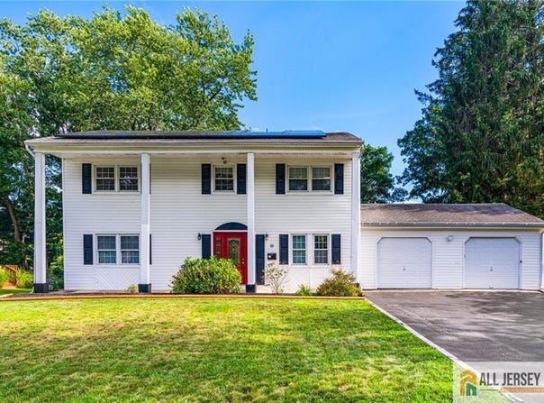 11 N Westfield Road, Howell, NJ 07731