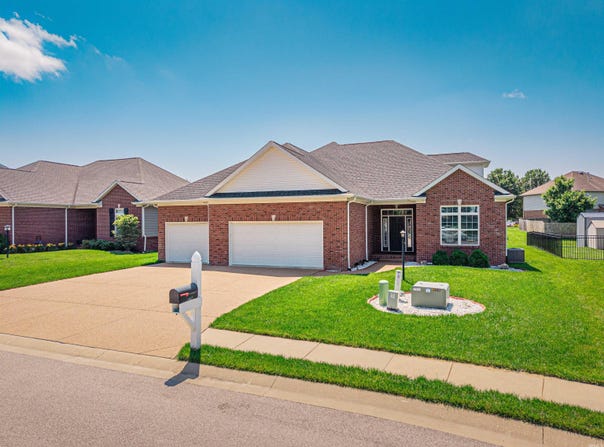 4261 Martha Court, Newburgh, IN 47630