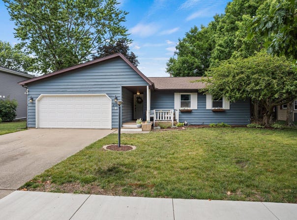 2104 Sumac Drive, Champaign, IL 61821