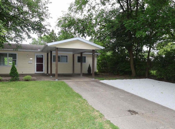 1421 E Ireland Road, South Bend, IN 46614
