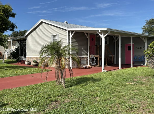 9755 61st Place, Sebastian, FL 32958