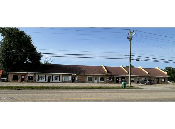 14451 Dedeaux Road, Gulfport, MS 39503