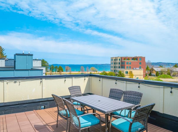 138 Gillis Street, Traverse City, MI 49684