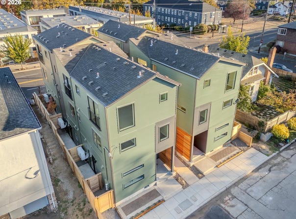 5154 E BURNSIDE St, Portland, OR 97215