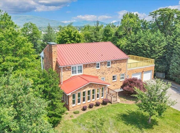 1700 Home Cir, Salem, VA 24153