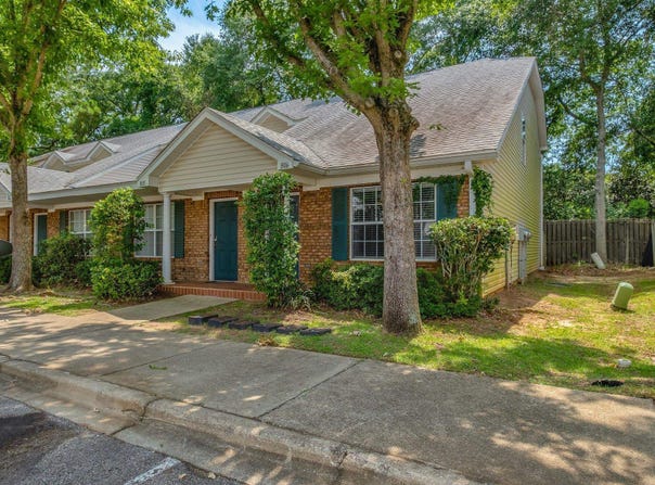 2738 W Tharpe Street unit: 806, Tallahassee, FL 32303
