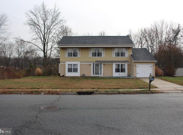 219 MEADOW DR, MOUNT LAUREL, NJ 08054