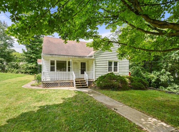 503 Ridge Avenue, Aurora, IN 47001-1517