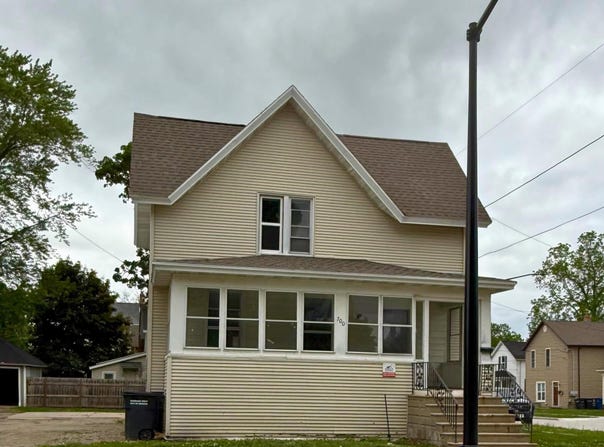 700 W LINCOLN Avenue, OSHKOSH, WI 54901