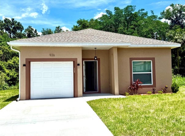 926 CLOVER STREET, DELAND, FL 32720