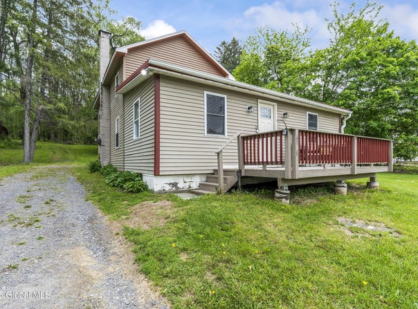 916 State Route 81, Coxsackie, NY 12042