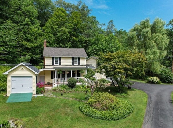 4 Mill Rd, Mount Olive Twp., NJ 07836-9611