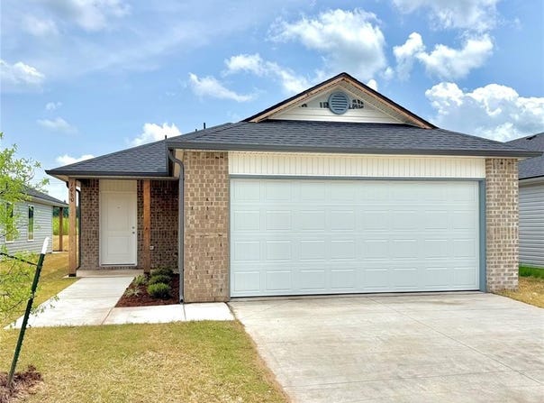 1060 Westbrook Boulevard, Purcell, OK 73080