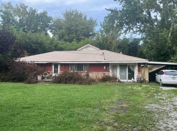 1487 SE 1st Street, Linton, IN 47441