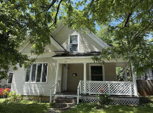 717 S Market Avenue, Springfield, MO 65806