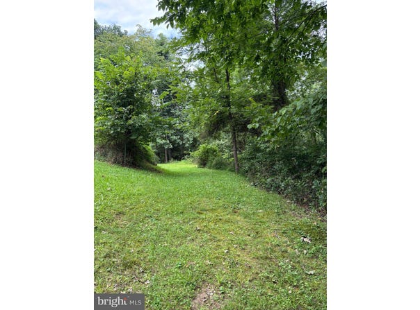 80 TIMBER Lane, LEWISTOWN, PA 17044