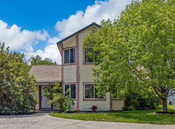 365 Curtis Avenue, De Beque, CO 81630