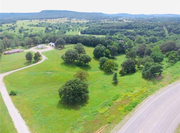 11339 Highway 62, Green Forest, AR 72638