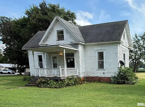 204 E Prairie Street, Franklin, IL 62638