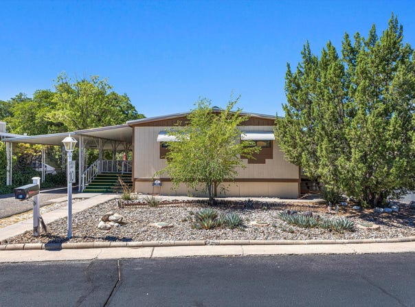 901 Beaver Trail SE, Albuquerque, NM 87123