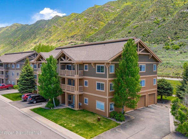 520 River View Drive, New Castle, CO 81647
