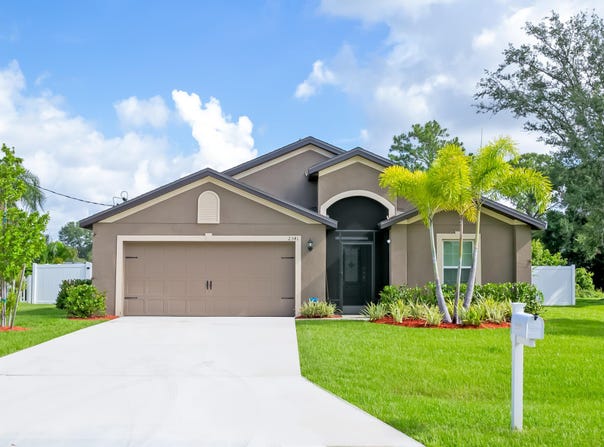 2341 SE Mariola Avenue, Port Saint Lucie, FL 34952