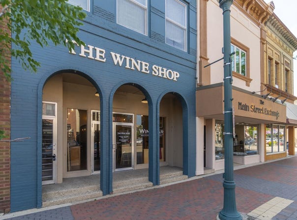 305 Main Street, Cedar Falls, IA 50613