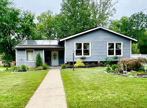 102 BRYANT ROAD, TURNERSVILLE, NJ 08012
