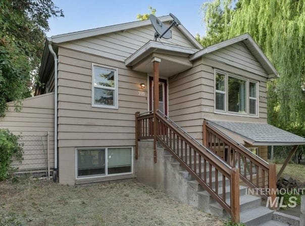 210 Lauder Ave, Moscow, ID 83843
