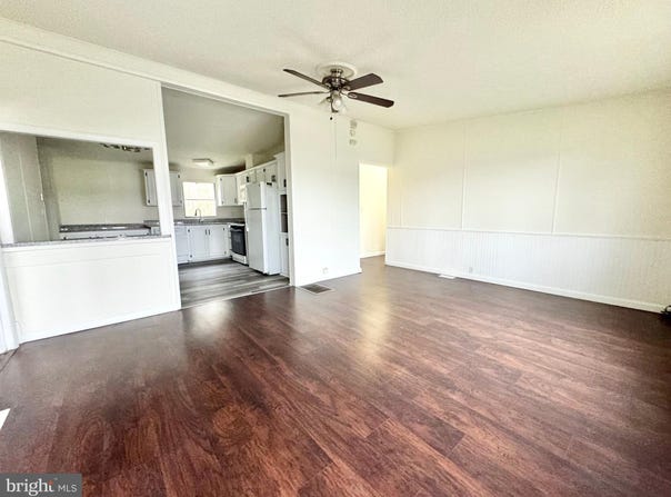 122 BETH PLACE, DOVER, DE 19901