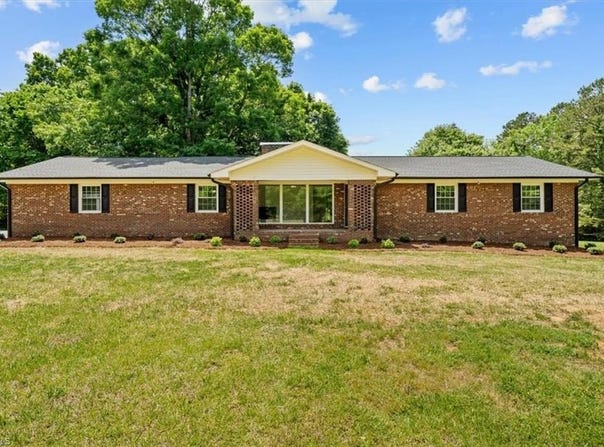 2517 Hopewell Friends Road, Asheboro, NC 27205
