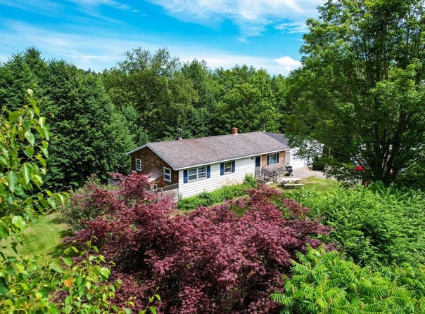 520 West Shore Road, Sorrento, ME 04677