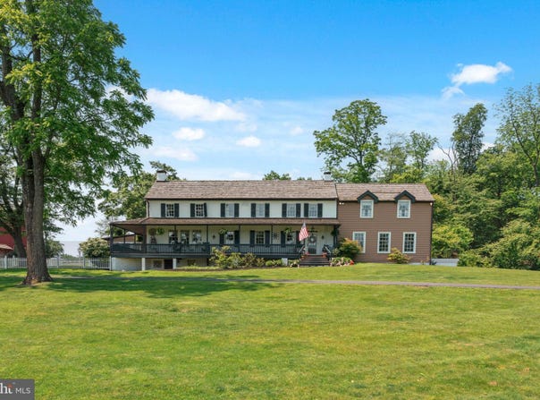 2564 SKIPPACK PIKE, LANSDALE, PA 19446