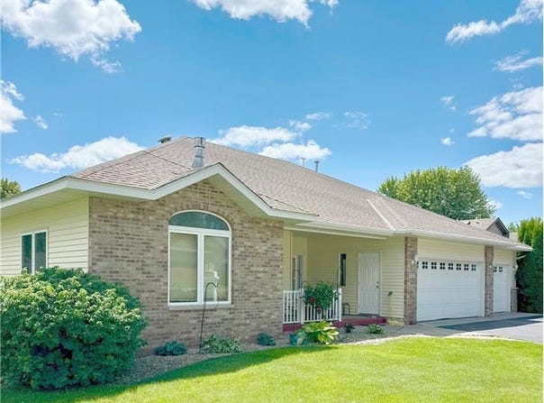 132 Goldfinch Lane, Clearwater, MN 55320