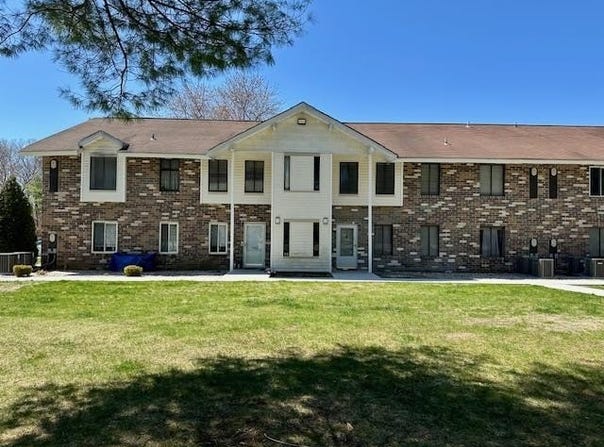 3 Kiowa Court, Coram, NY 11727