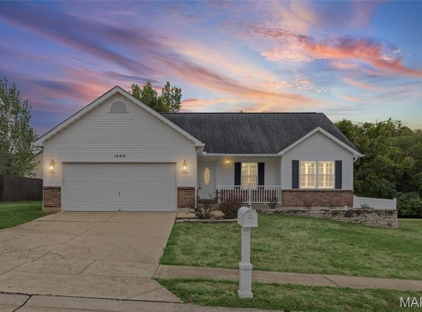1660 Bermuda Drive, Festus, MO 63028