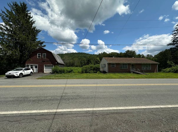 874 State Route 92, Nicholson, PA 18446