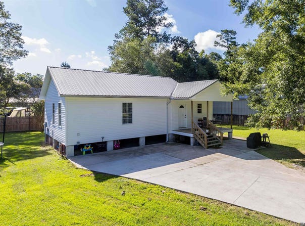 26666 Todd Dr, Denham Springs, LA 70726