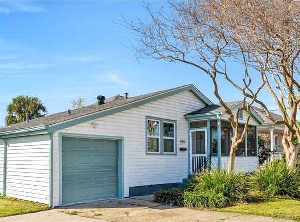 528 OAKLAWN Drive, Metairie, LA 70005