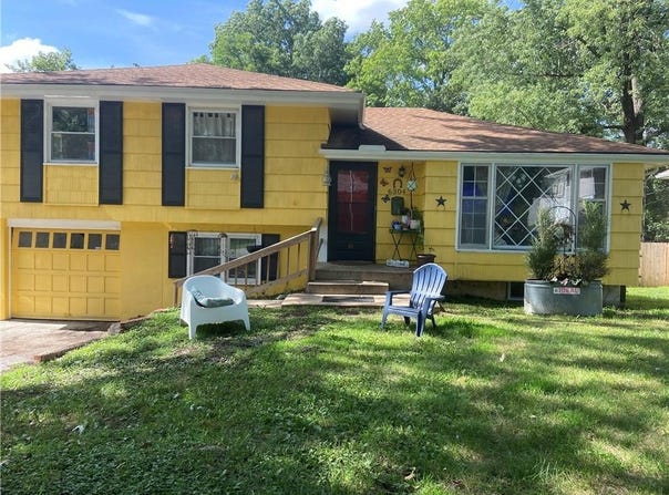 6304 E 102nd Street, Kansas City, MO 64134