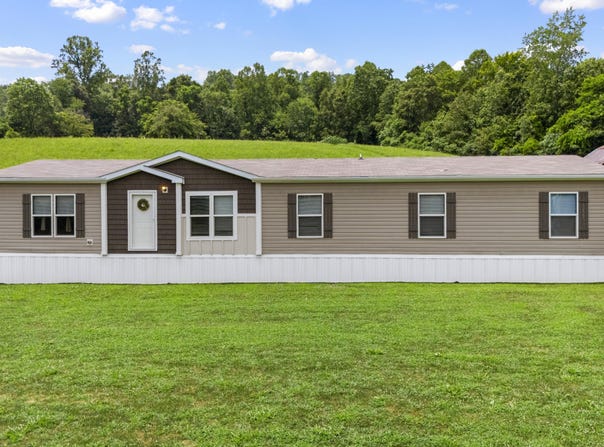 2009 New Cummer Road, West Liberty, KY 41472
