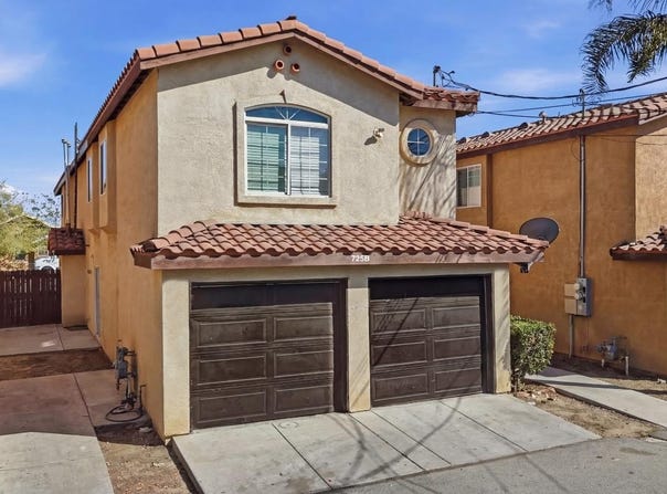 725 L Street, Bakersfield, CA 93304