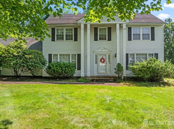 3 Winthrop Drive, Holmdel, NJ 07733