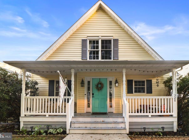 328 4TH, COLONIAL BEACH, VA 22443
