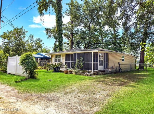 644 Maddox Street, Port St Joe, FL 32456
