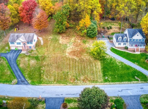 DURHAM CIR, WAYNESBORO, PA 17268